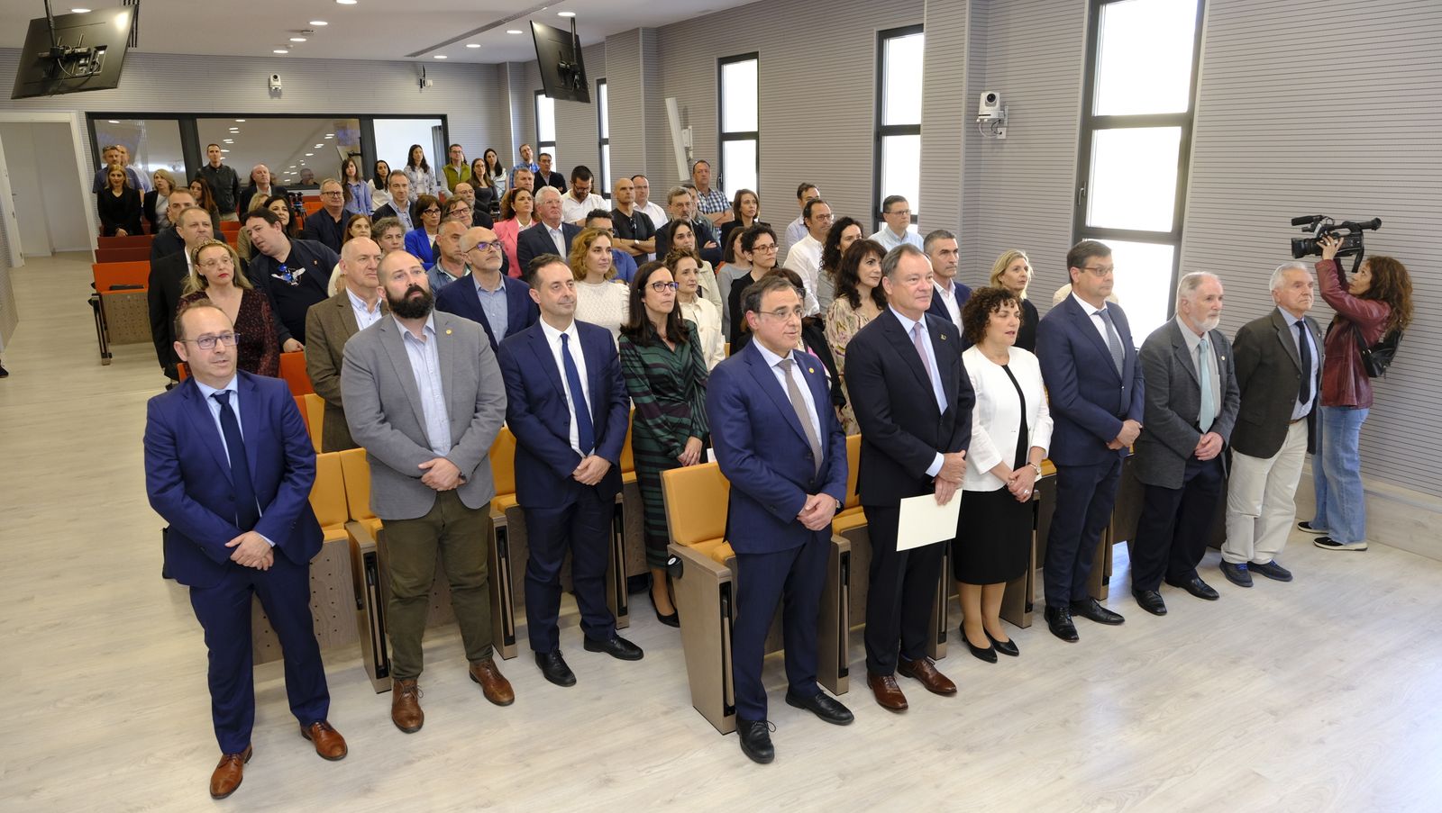 Imágenes de la imposición de la Medalla de Oro de la Universidad de Almería, al astronauta Miguel López Alegría