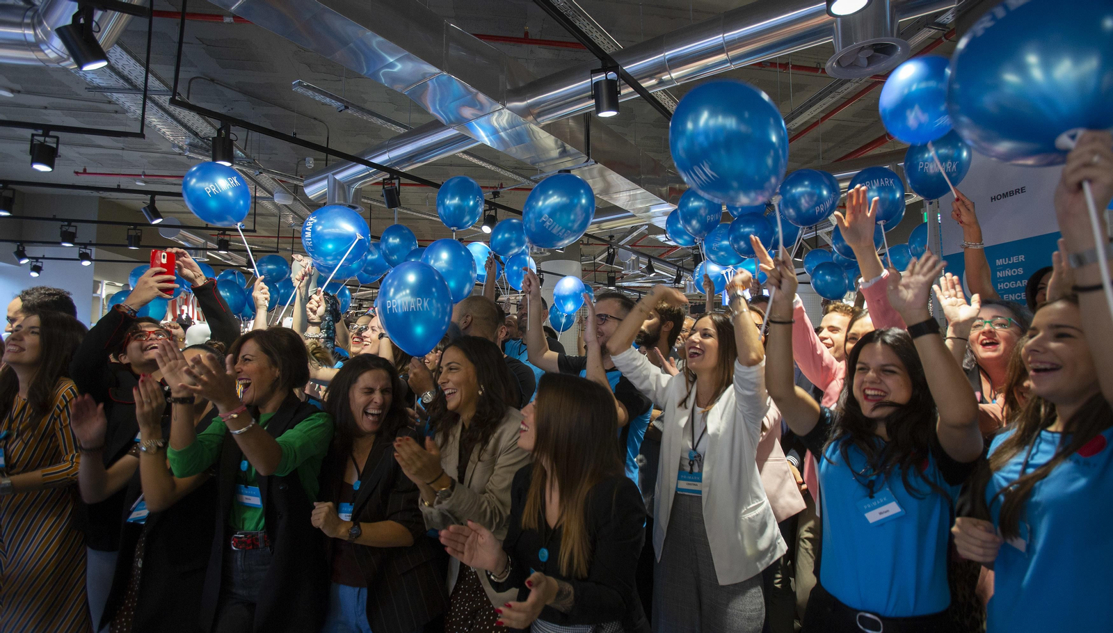 La apertura del centro comercial Torre Sevilla, en imágenes