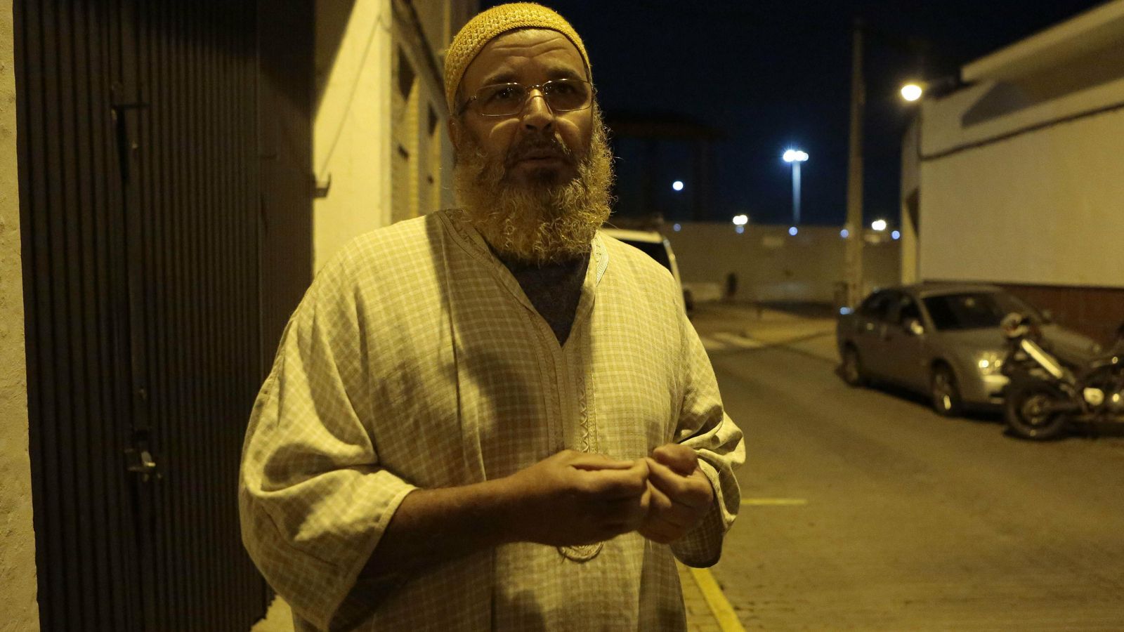 El imán Abderrahim Bouhdidi, durante la entrevista, en la calle Ortega y Gasset.