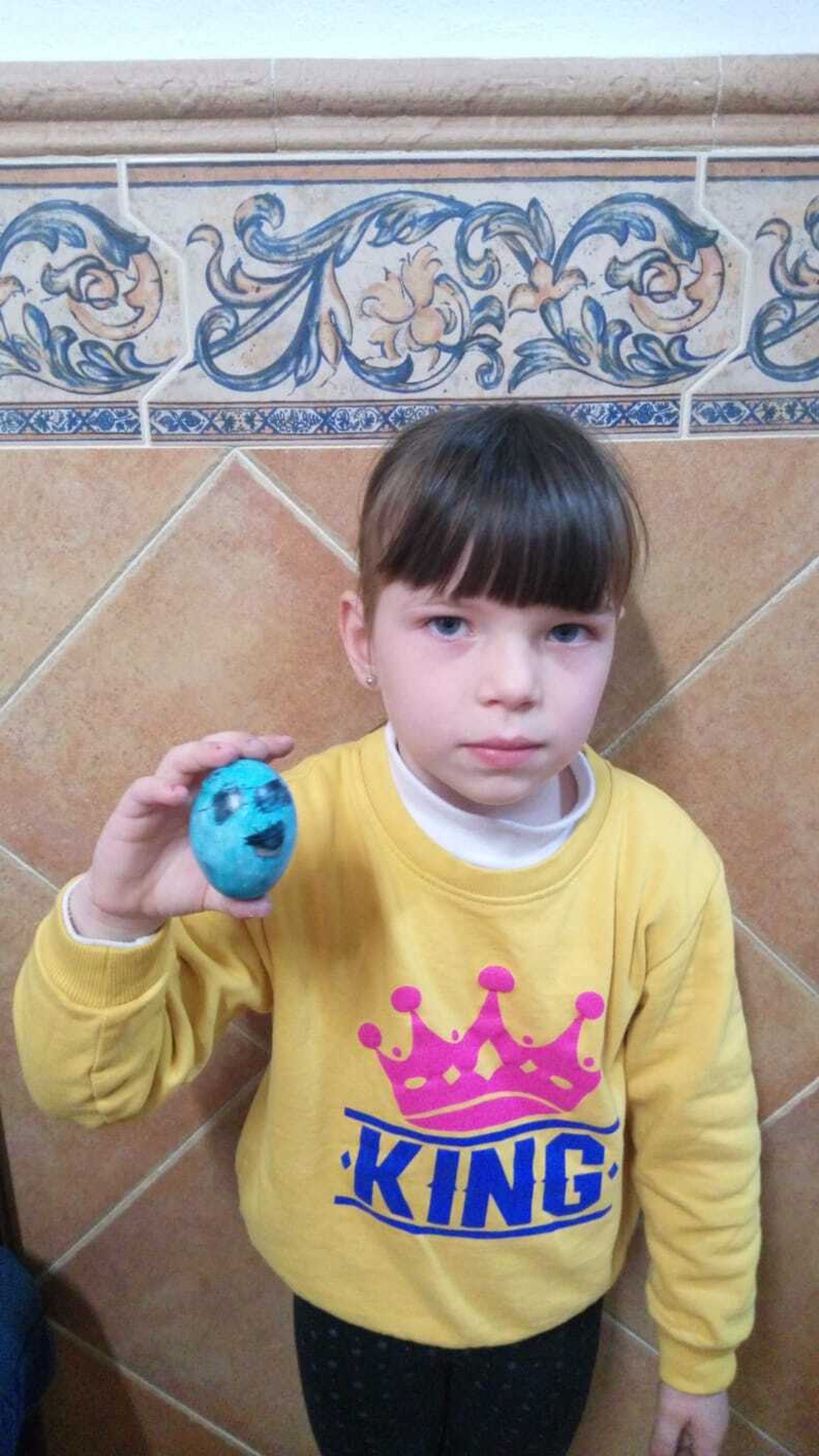 La singular tradición de los huevos pintados de Pascua de Fuente Carreteros, en fotografías