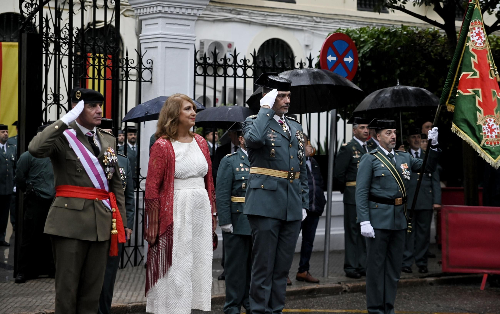 Las mejores fotos del Día de la Guardia Civil en Córdoba bajo la lluvia