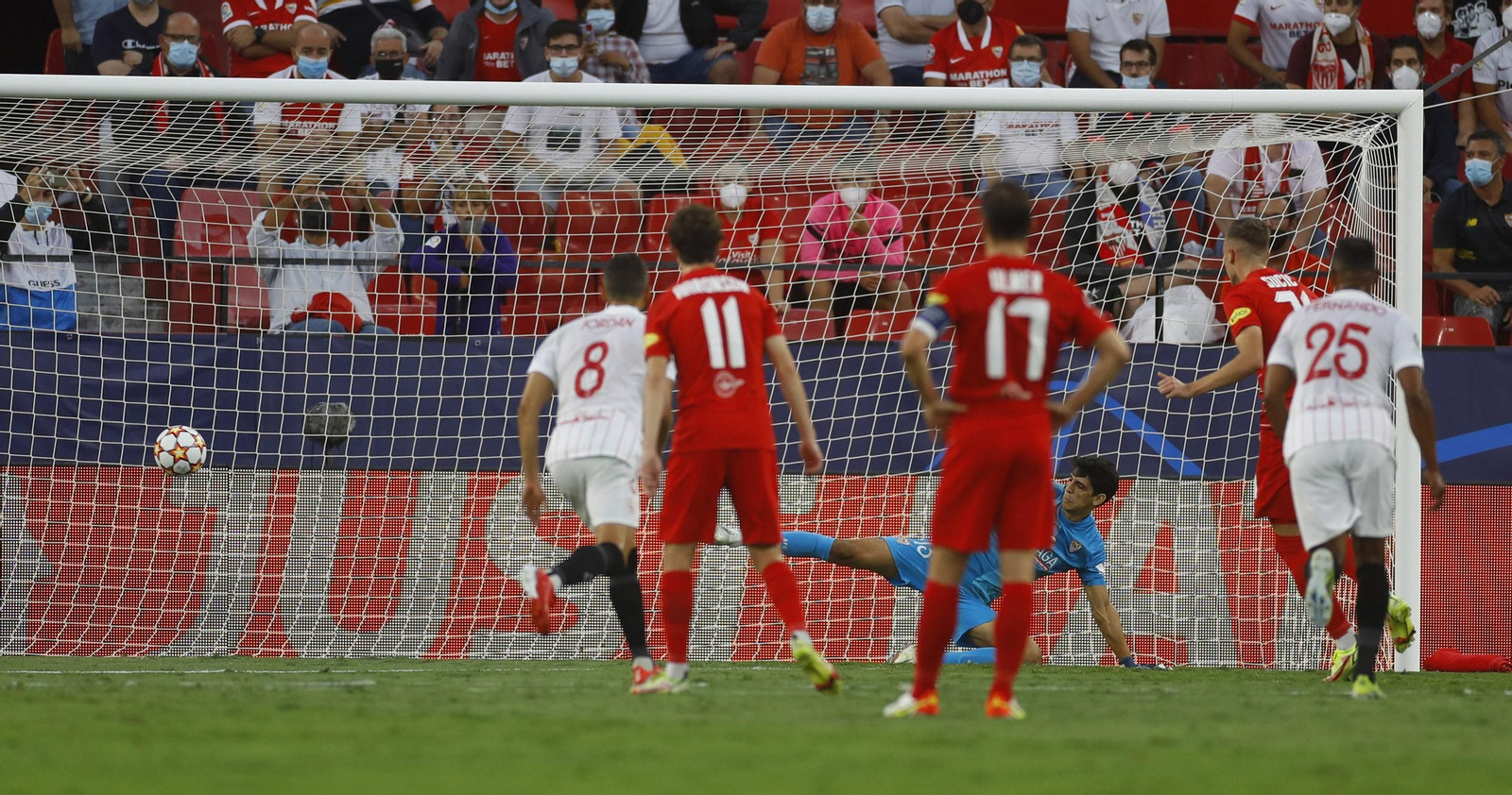 Las imágenes del Sevilla fc Salzburgo