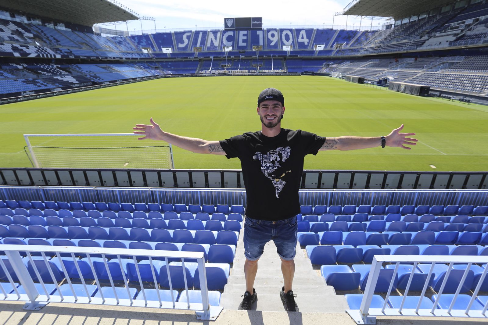 Las fotos de la entrevista a Mikel Villanueva