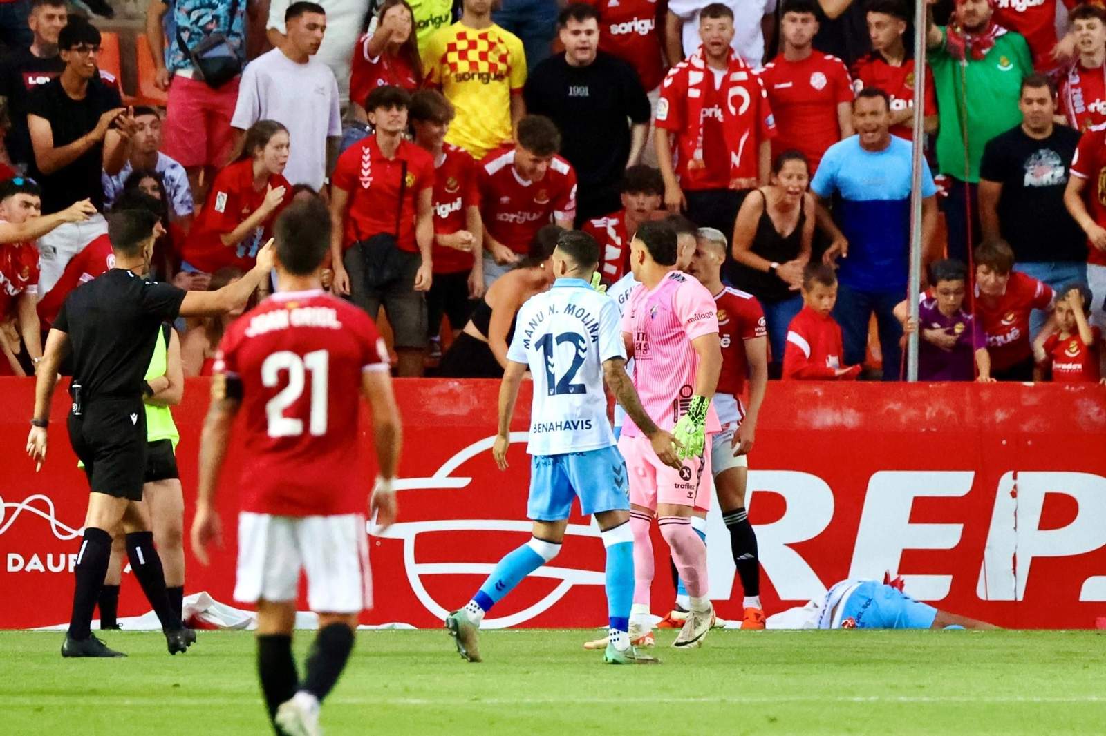 Así fue la locura del ascenso del Málaga CF en Tarragona