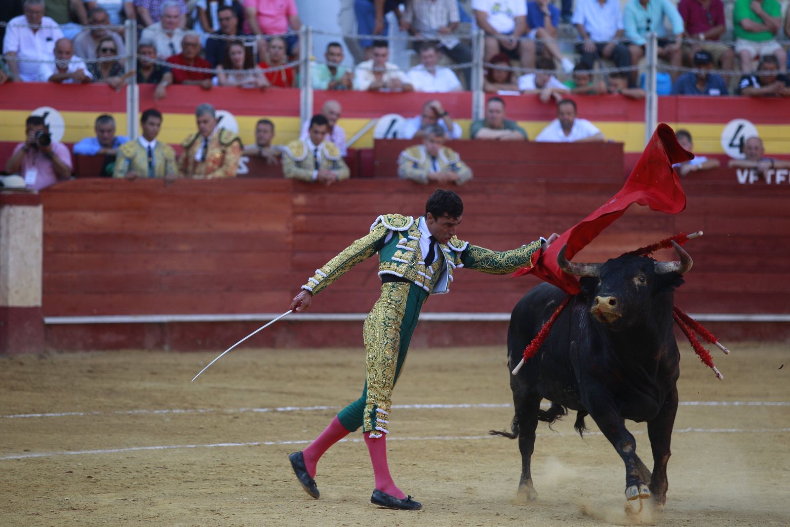 Imágenes de la corrida de toros del jueves en la Feria de Almería 2024