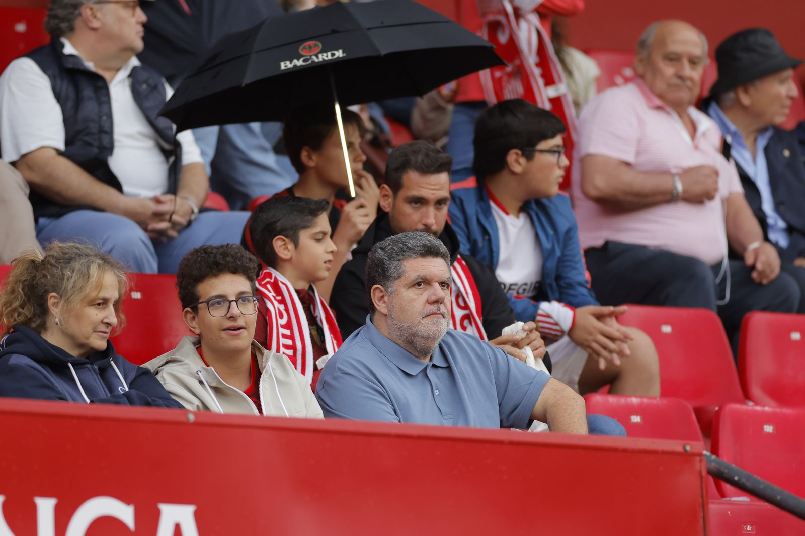 Búscate en las fotos del Sevilla-Madrid