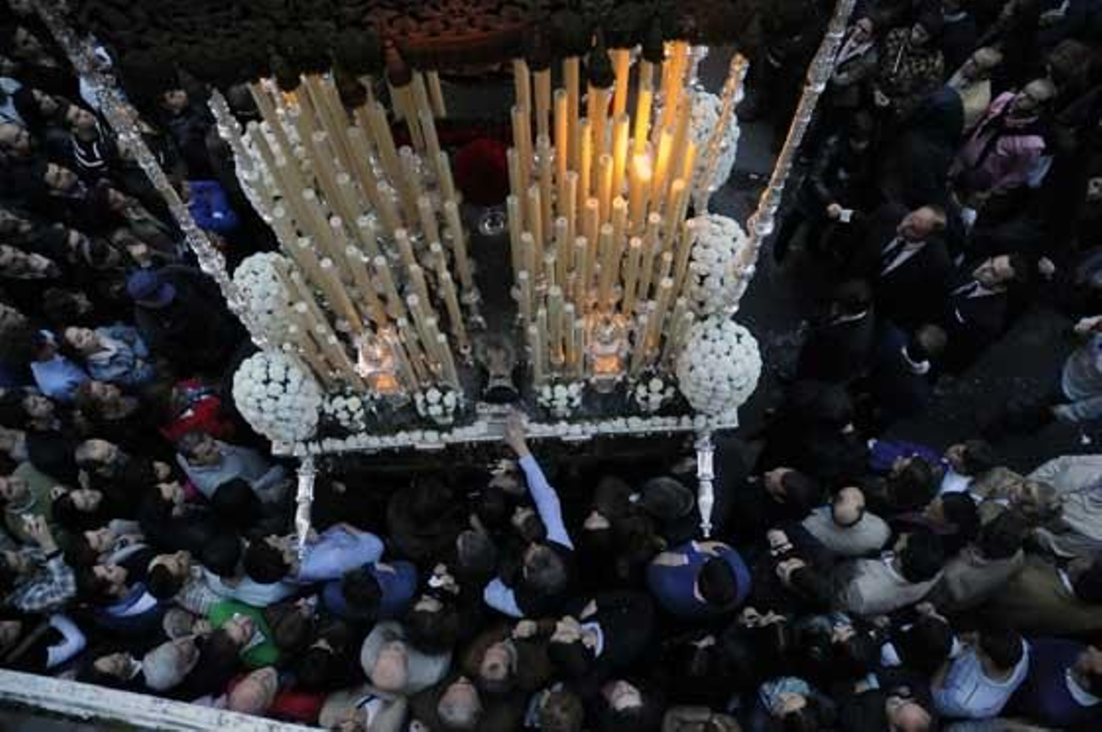 La Virgen de los Dolores, en la esquina de Cardenal Cisneros con San Vicente.

Foto: Juan Carlos Vázquez