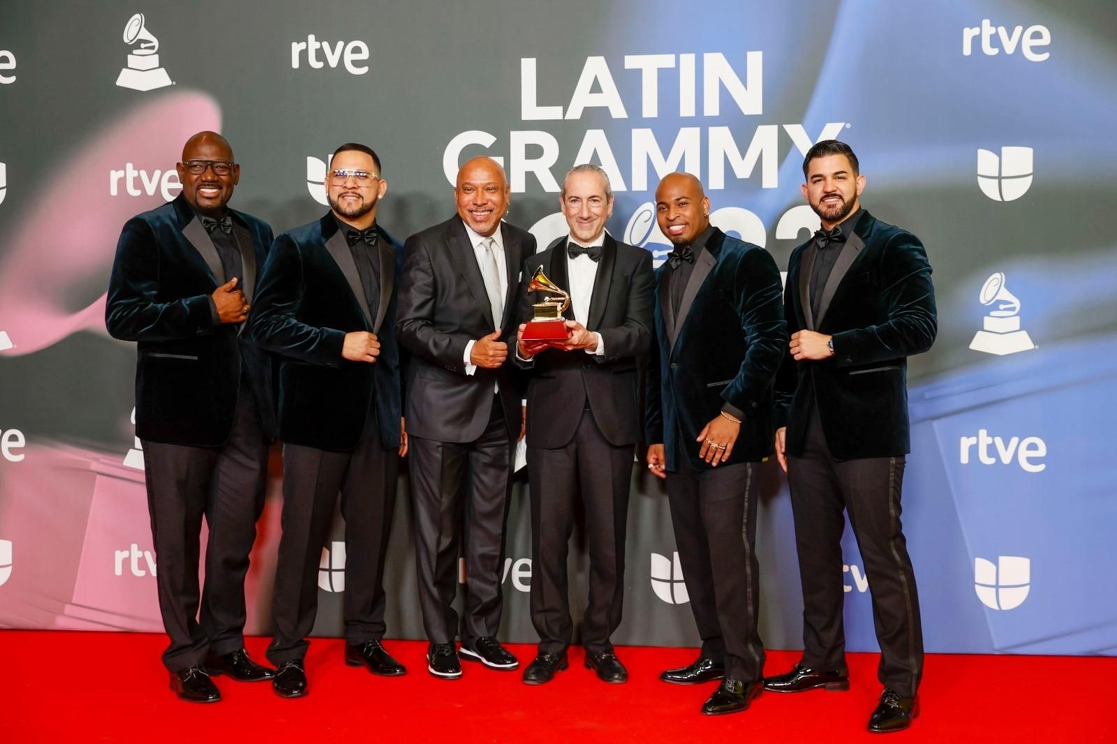 Todos los premiados en la Gala Premiere de los Grammy Latinos 2023