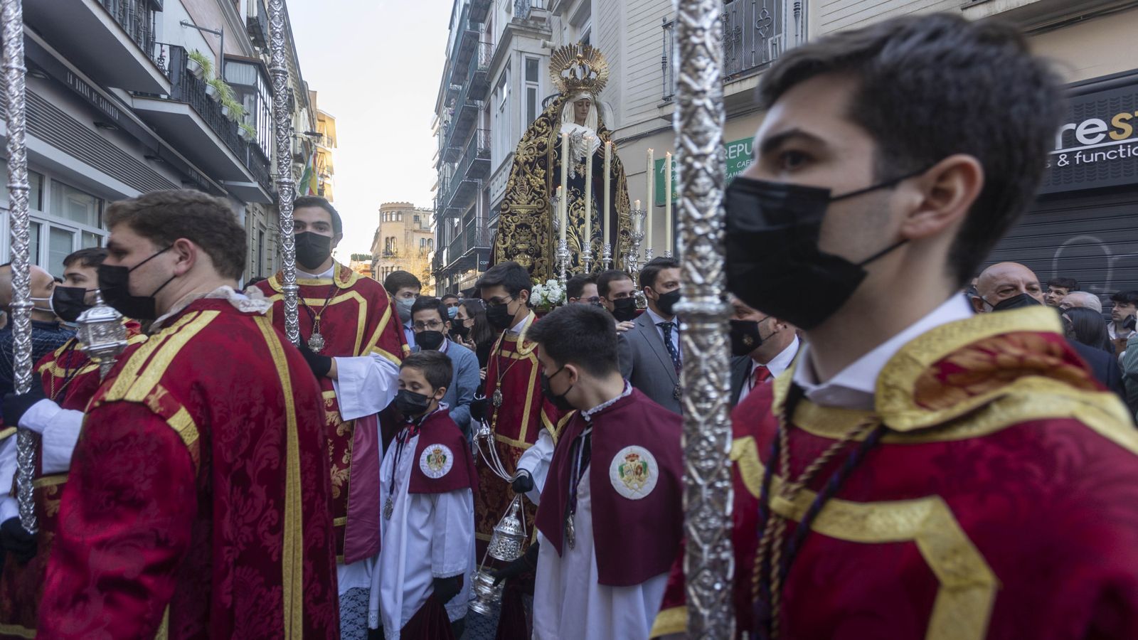 El traslado de los Panaderos a su capilla en imágenes