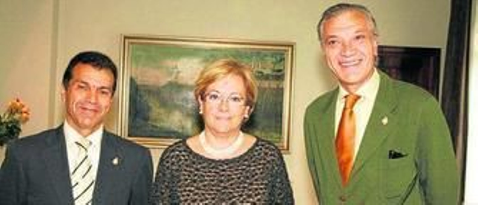 Antonio Barneto, Petronila Guerrero y Fernando Rodríguez, durante el encuentro en la Diputación.