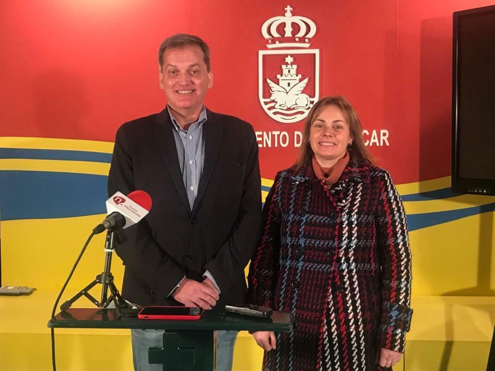 El primer teniente de alcalde y la concejala de Economía y Hacienda, en su valoración de la sesión plenaria.