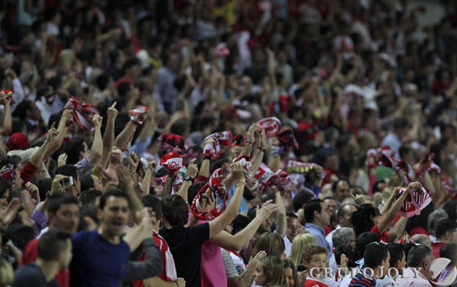 Las imágenes del Sevilla-Oporto