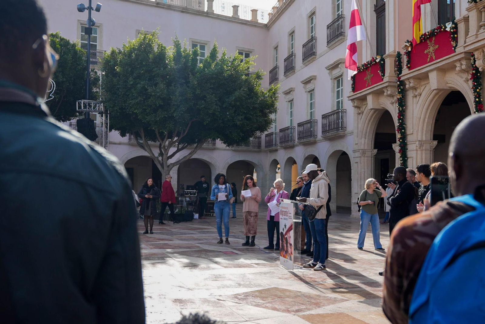 Almería reivindica la diversidad en el Día Internacional del Migrante, en imágenes