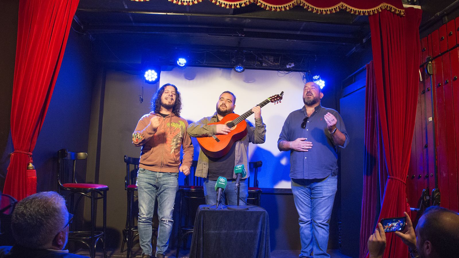 Javi Bohórquez, Manolín Santander y Ramoni actuaron durante la presentación de la iniciativa.