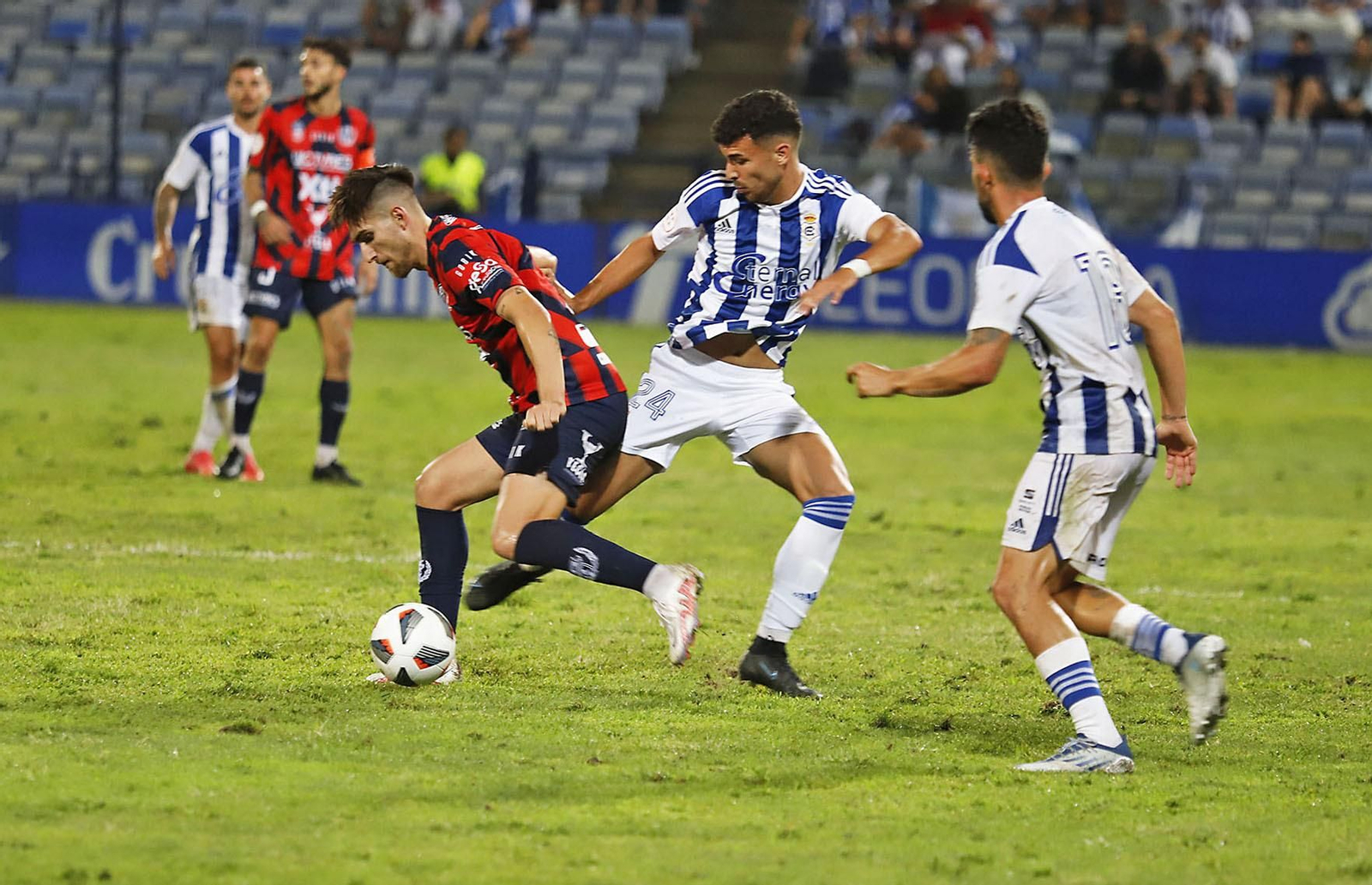 Imágenes del partido entre el Recreativo de Huelva y Yeclano