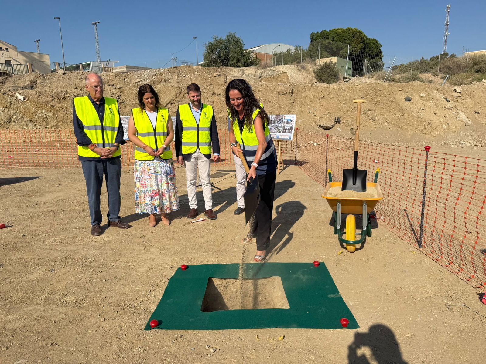 Colocación de la primera piedra.