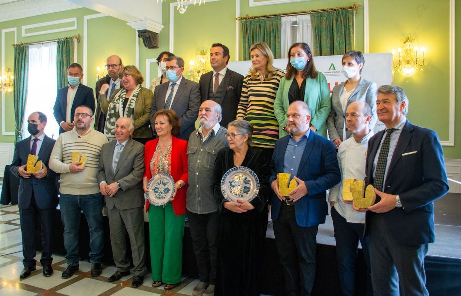 Miembros de la Academia y galardonados en la pasada asamblea anual