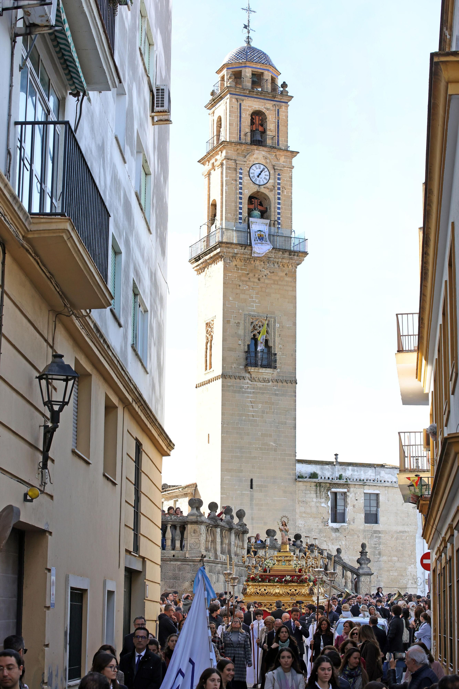 Procesión de la Virgen de la Inmaculada Concepción por las calle de Jerez
