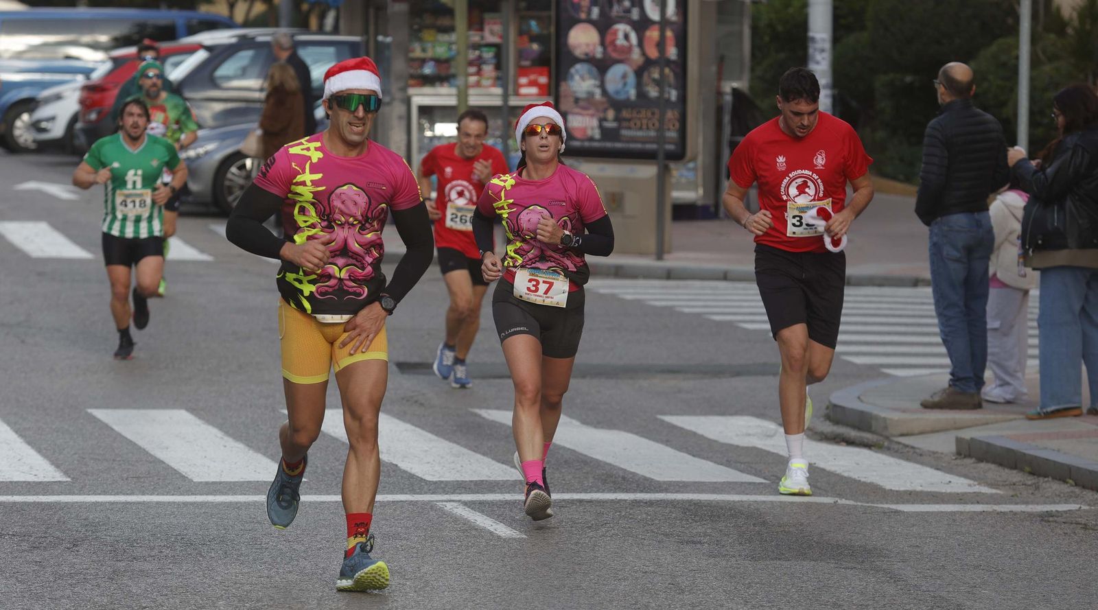 Búscate en la XI Carrera Solidaria de Navidad de Algeciras