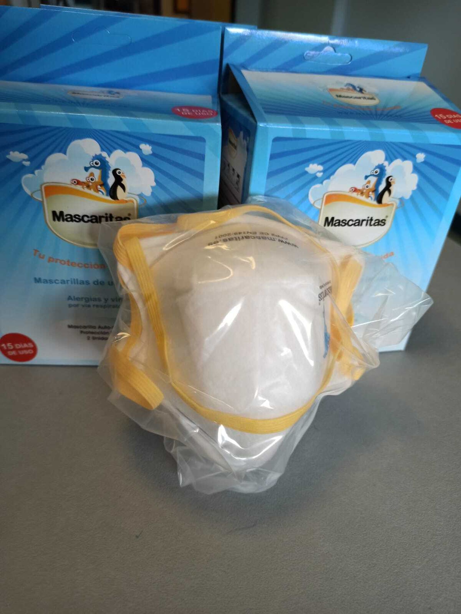 Mascarillas infantiles cedidas al Hospital Materno Infantil de Granada