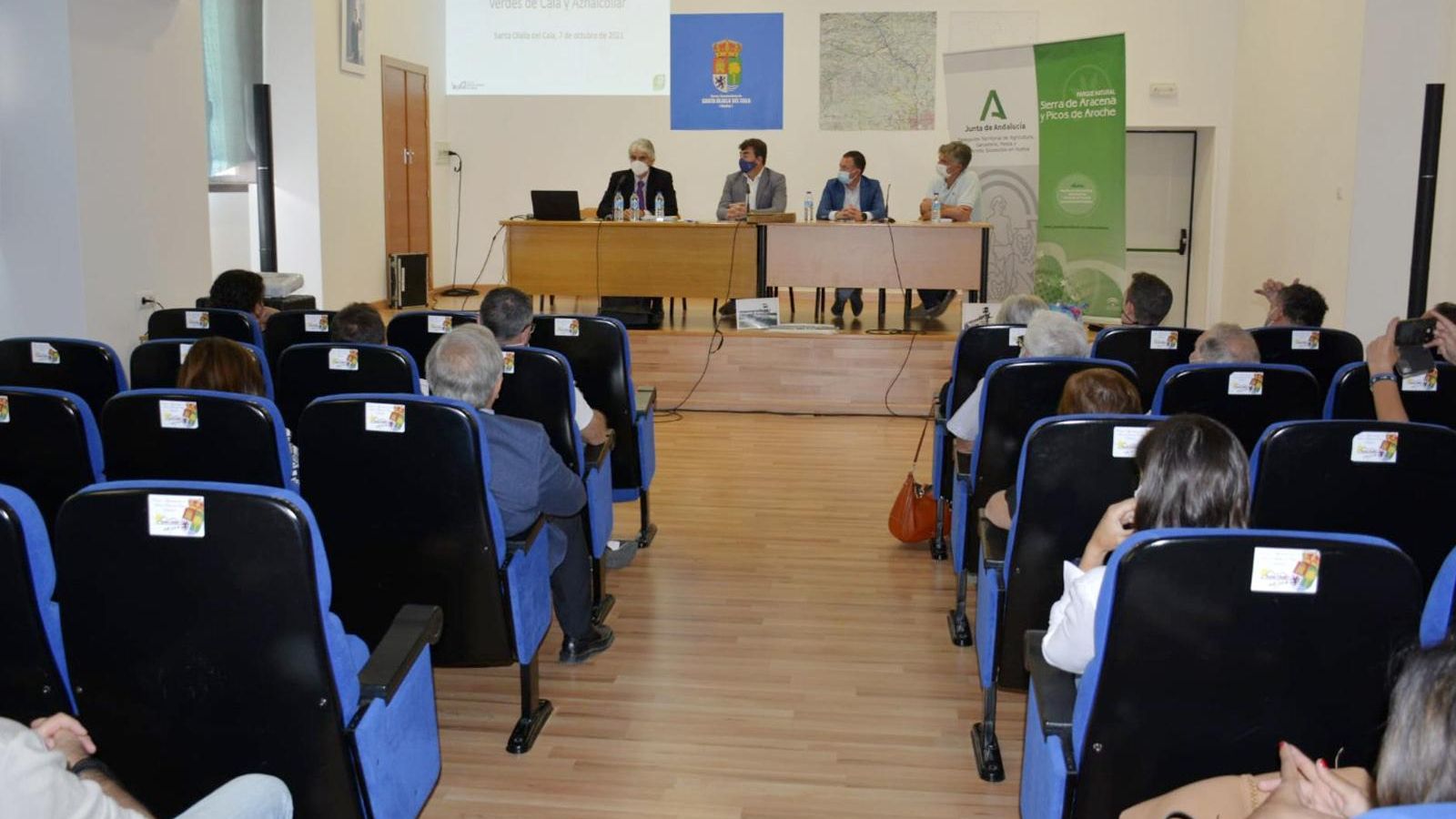 Un momento del encuentro celebrado el jueves en Santa Olalla del Cala Un momento del encuentro celebrado el jueves en Santa Olalla del Cala