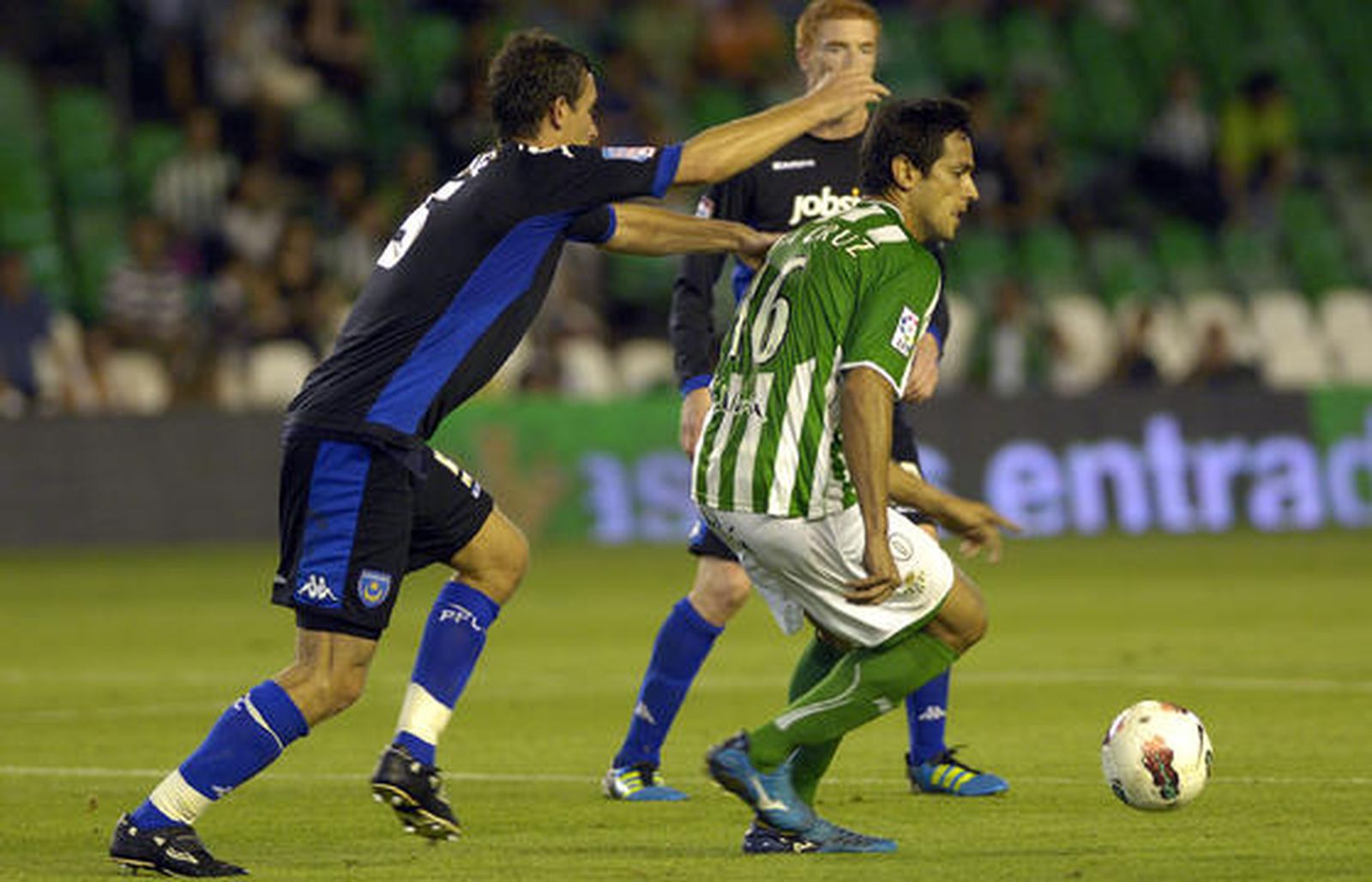 Imágenes del partido entre el Real Betis y el Portsmouth inglés.

Foto: Manuel Gómez