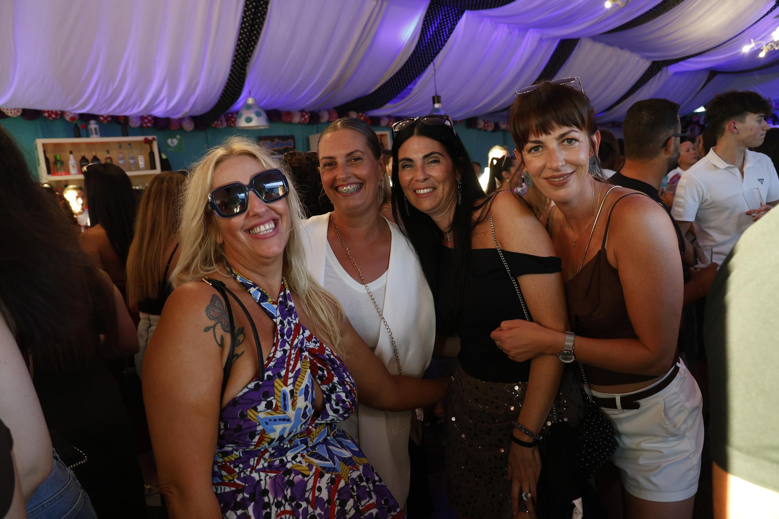 Búscate en las fotos del miercoles en la Feria de Tarifa 2025