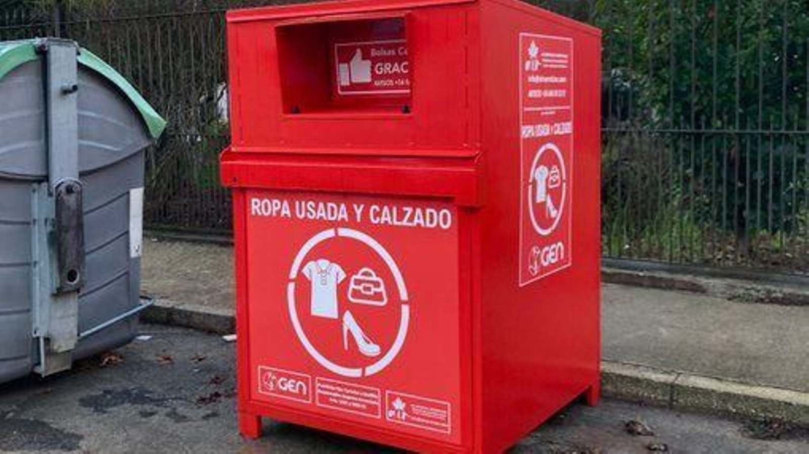 Uno de los contenedores instalados en Puerto Real Uno de los contenedores instalados en Puerto Real