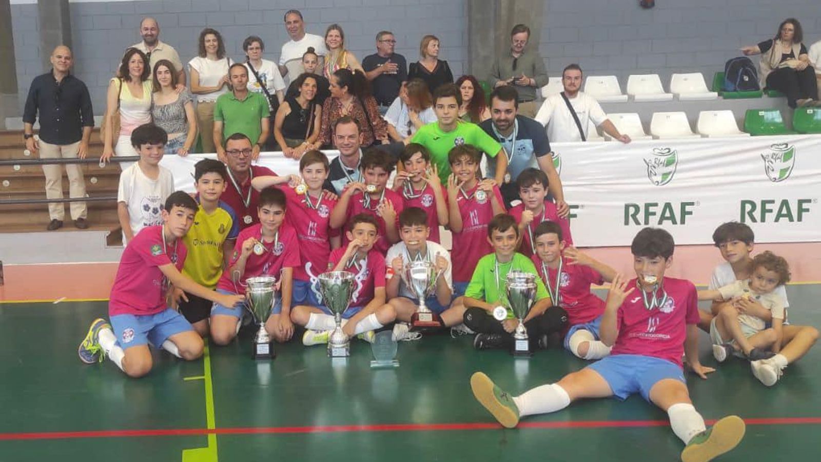 El equipo alevín del CP Maristas, campeón de la Copa Diputación.