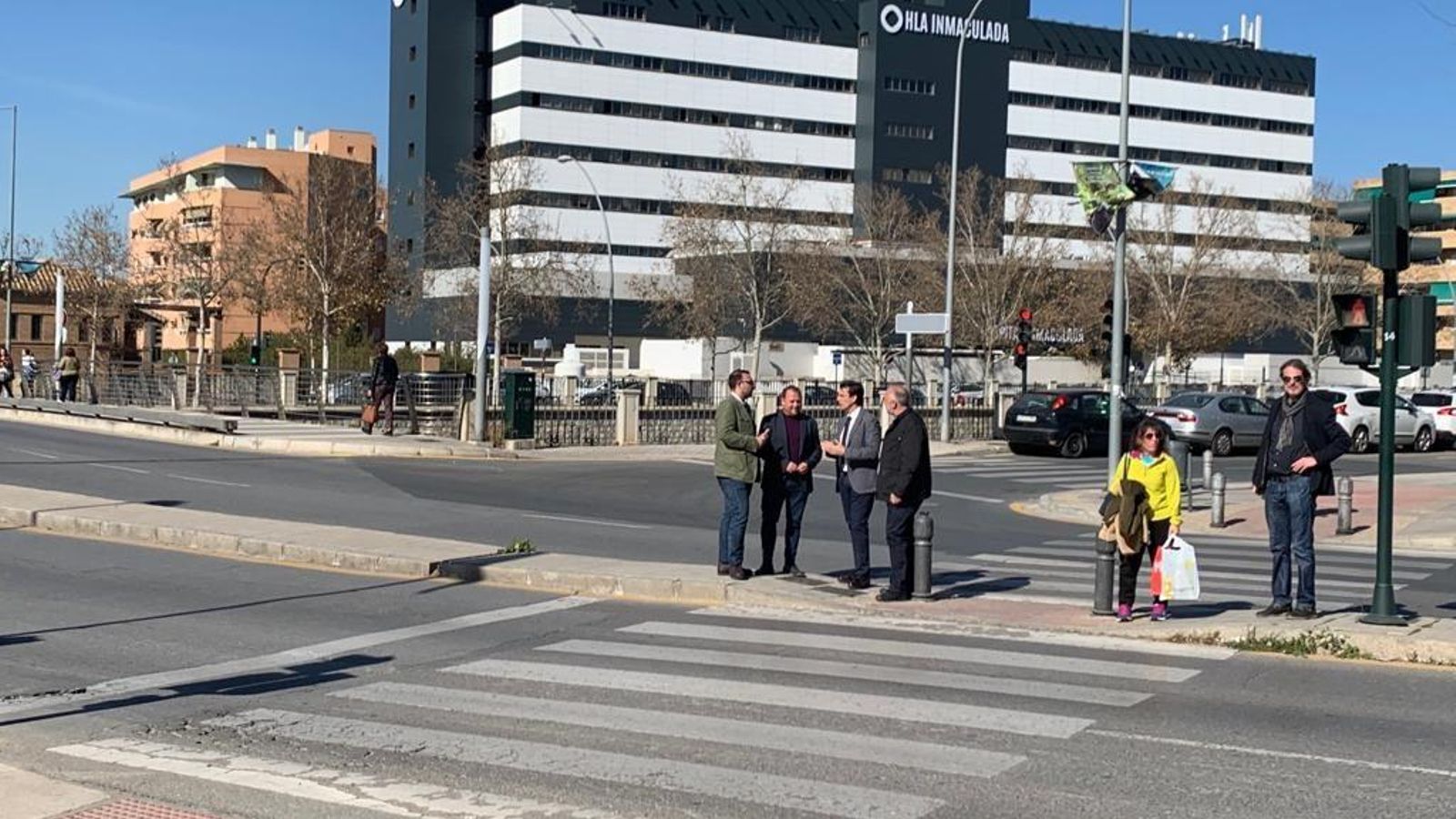 Los alcaldes de Granada, Vegas del Genil y Cúllar Vega, en la mediana que se va a eliminar