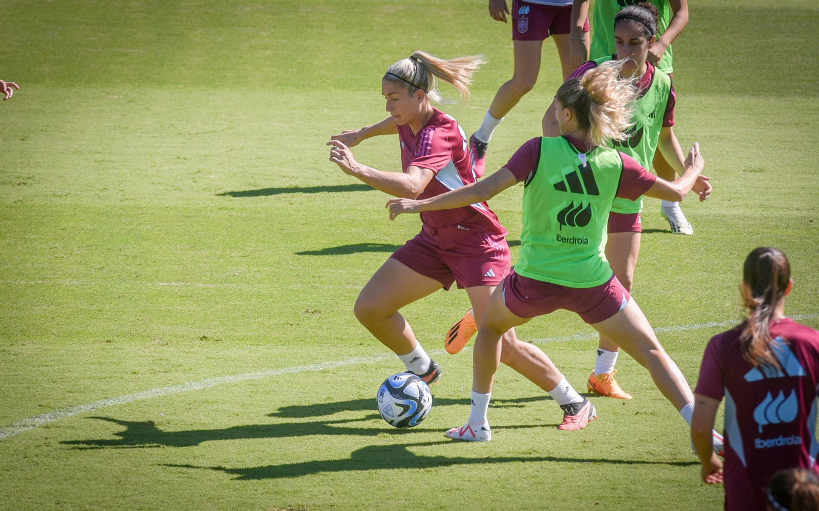 El entrenamiento de la Selección Española Femenina, en imágenes