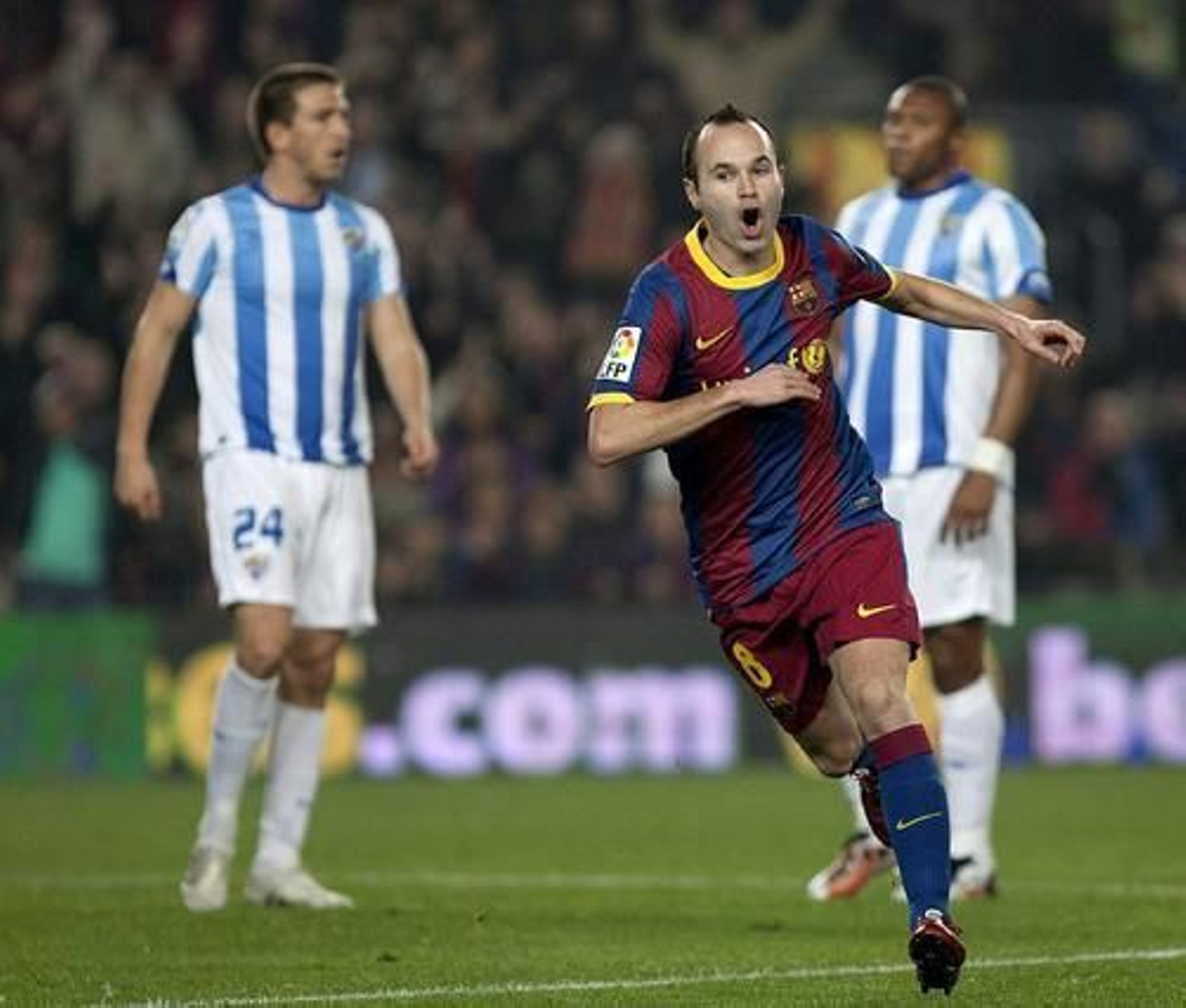 El Málaga se va goleado del Camp Nou ante una nueva exhibición del Barça (4-1). / AFP