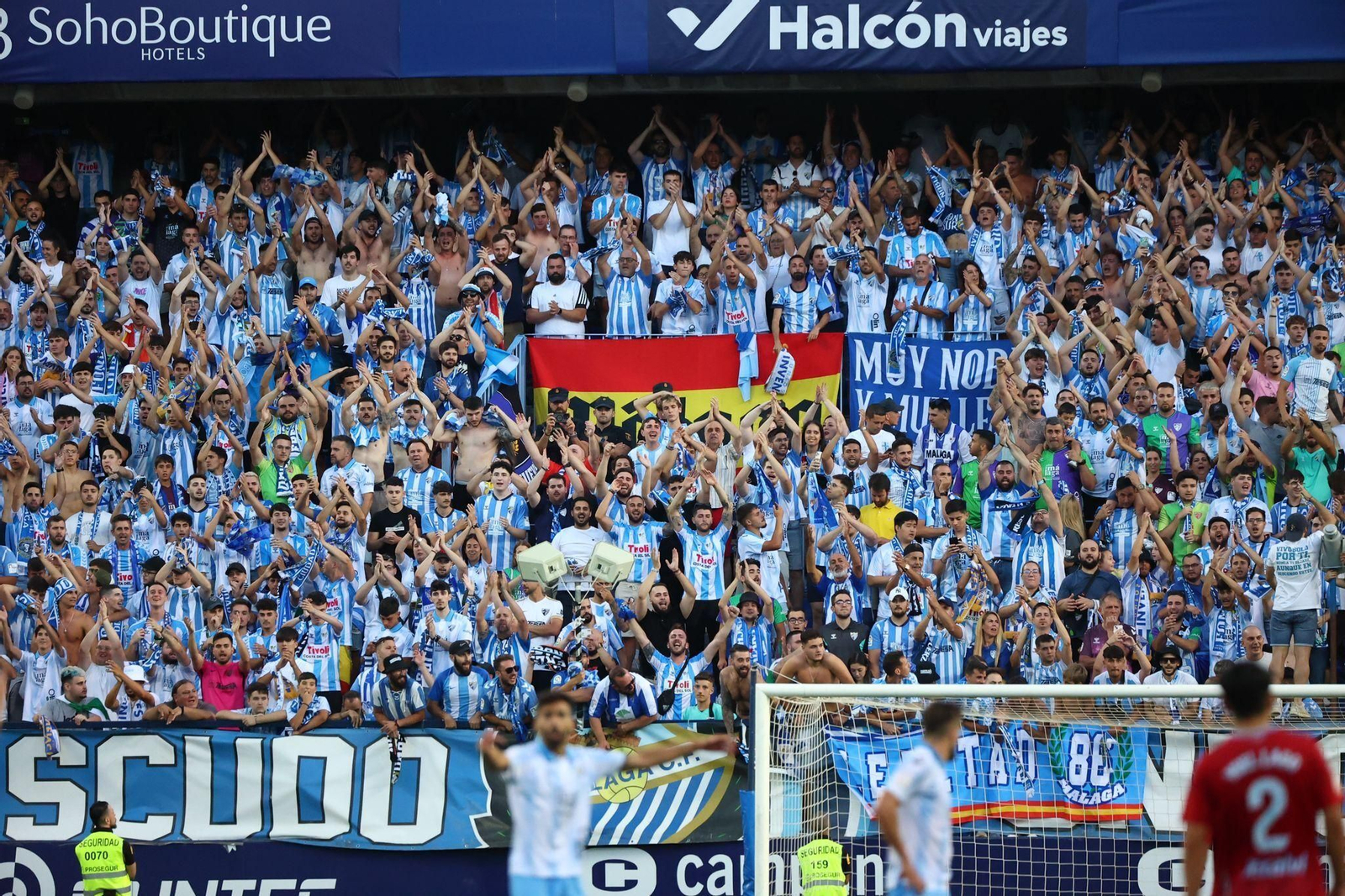 La alegría del Málaga CF tras pasar a la final, en fotos