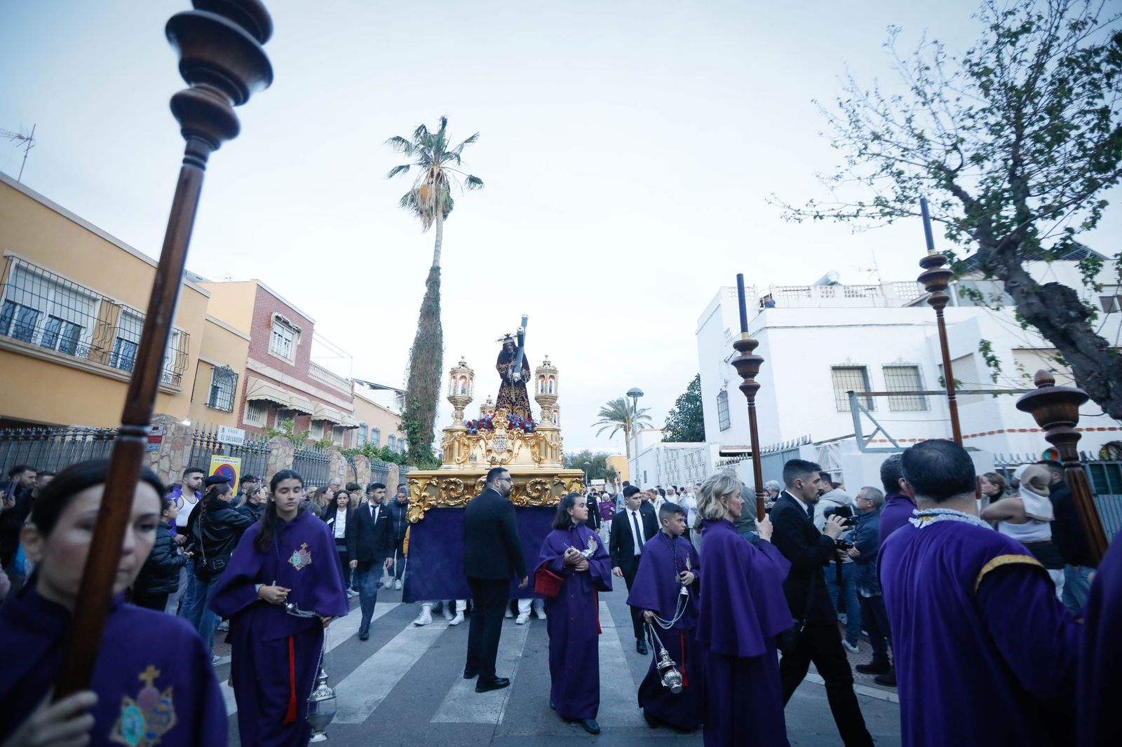 La procesión del Encuentro, en imágenes