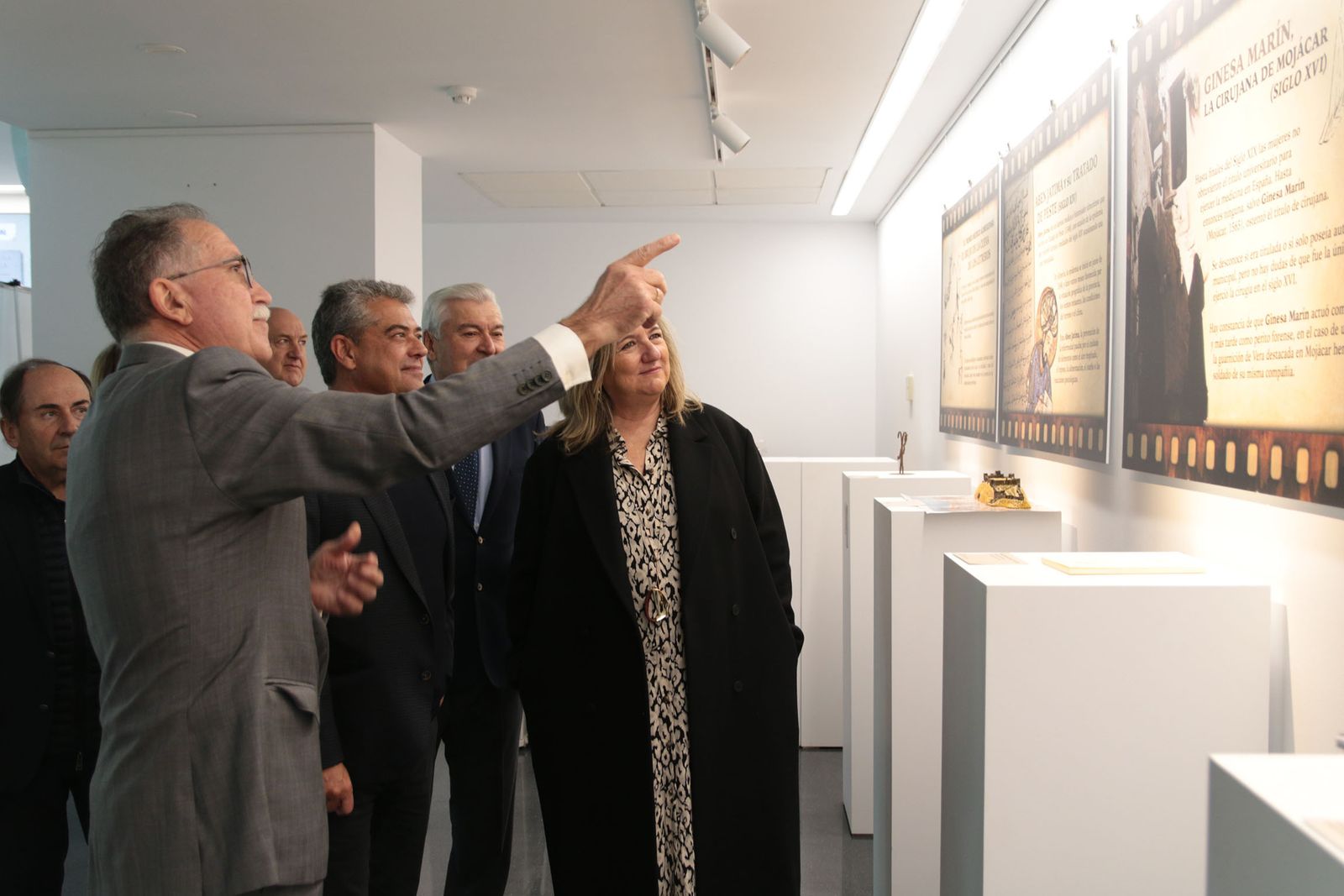 La exposición 'Historia de la medicina almeriense', en la UAL