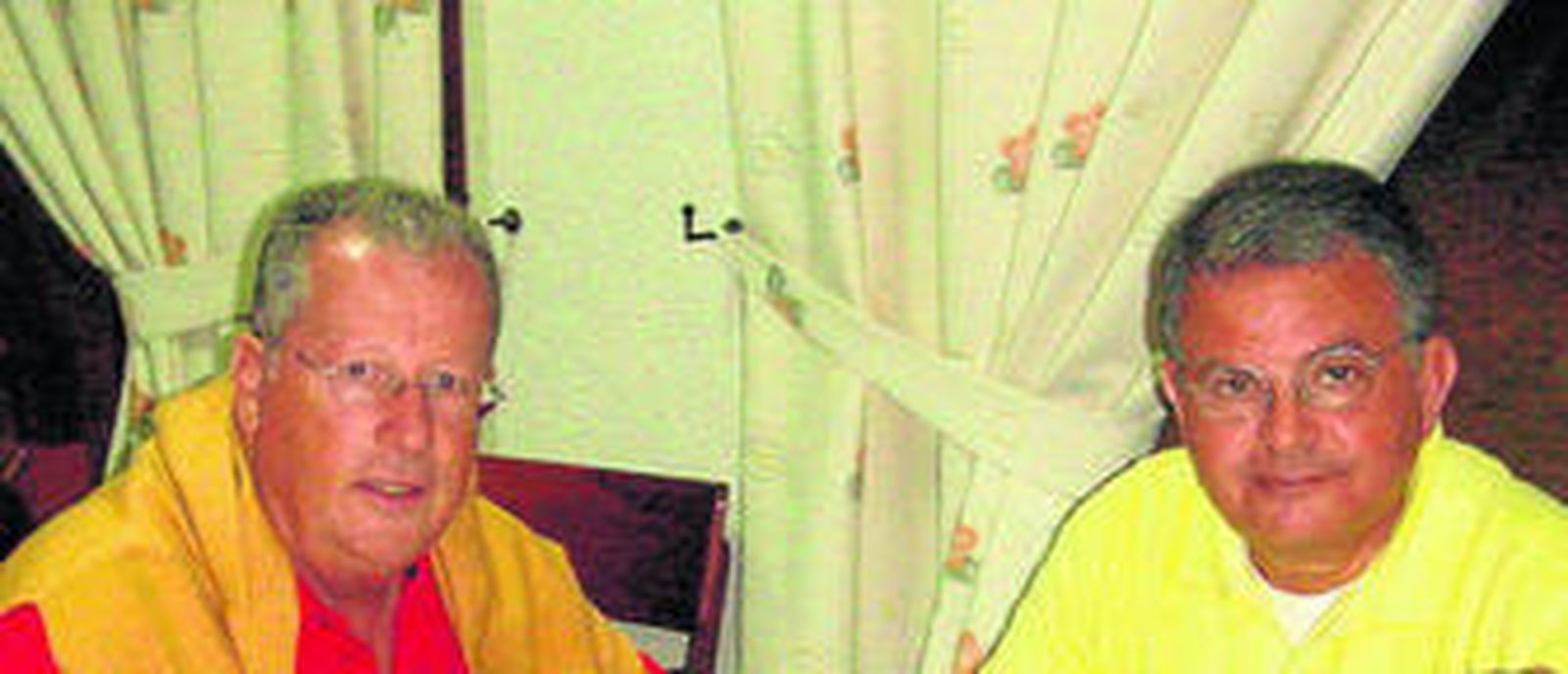 Erasmo Armas (izquierda) junto a Manuel Eugenio Romero.