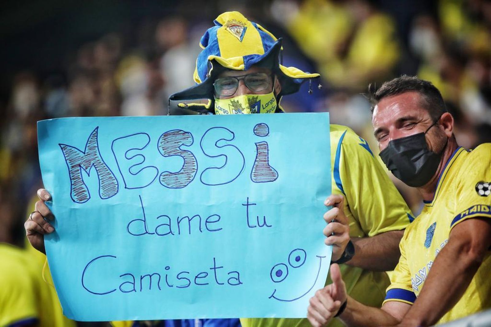 Humor amarillo en el estadio con motivo de la llegada del Barça.