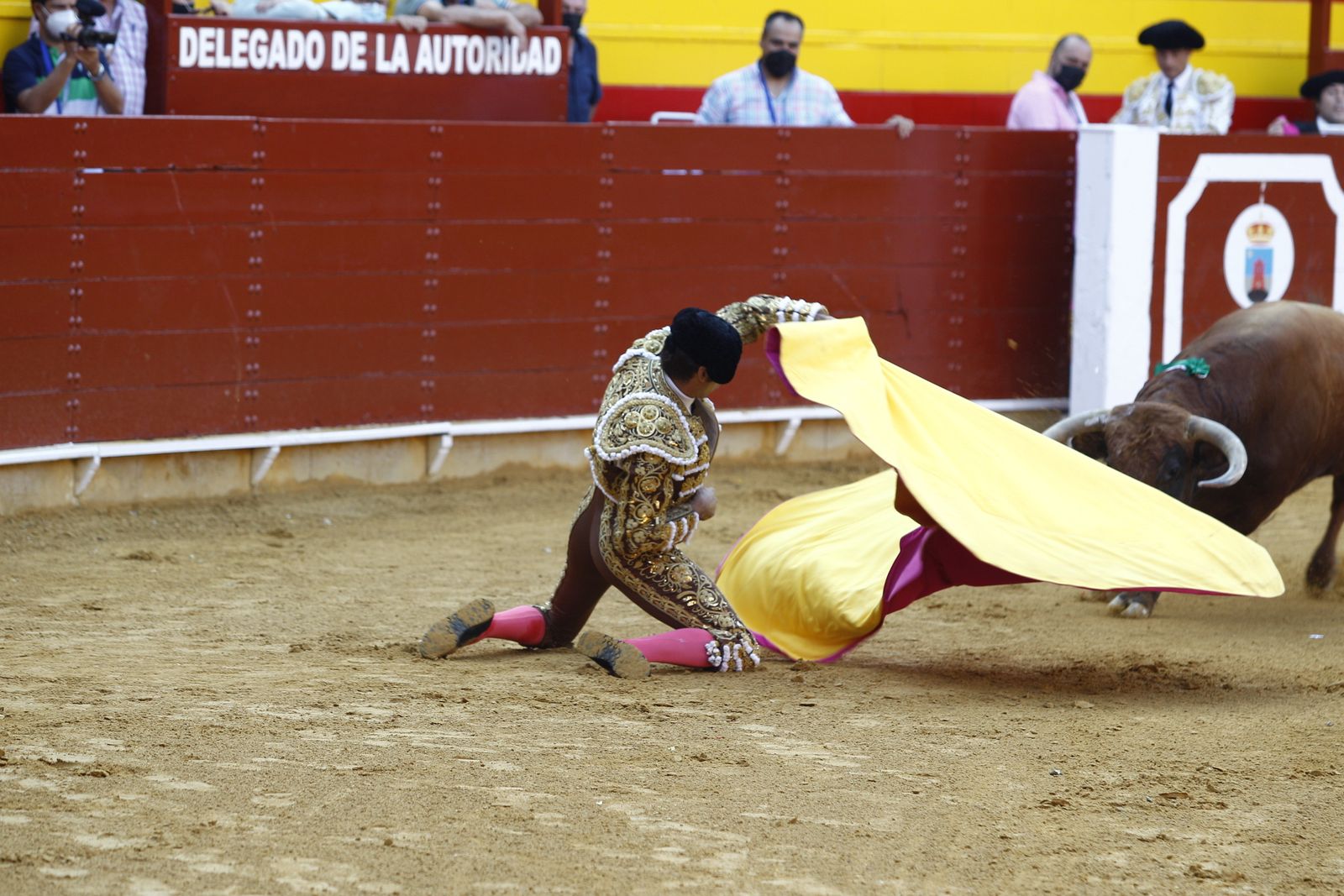 Fotogalería corrida de toros. Cayetano Rivera, Paco Ureña y Roca Rey. Roquetas de Mar.