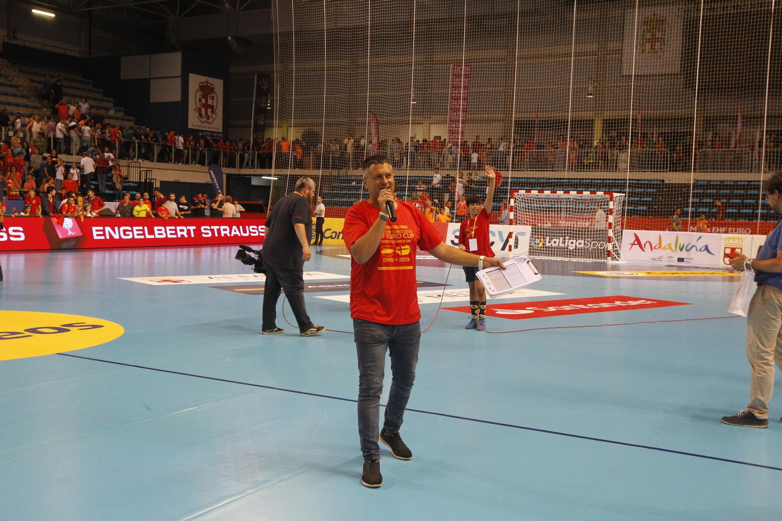 Fotogalería España-Suecia. Balonmano. Palacio Juegos Mediterráneos. Almería