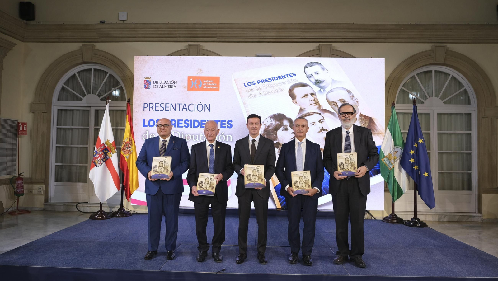 La presentación del libro 'Los Presidentes de la Diputación de Almería', en fotos
