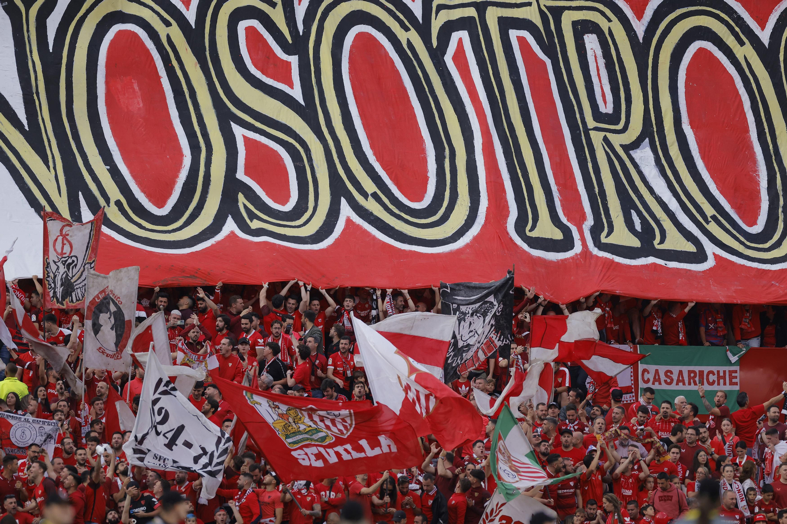 Búscate en las fotos del Sevilla-Juventus