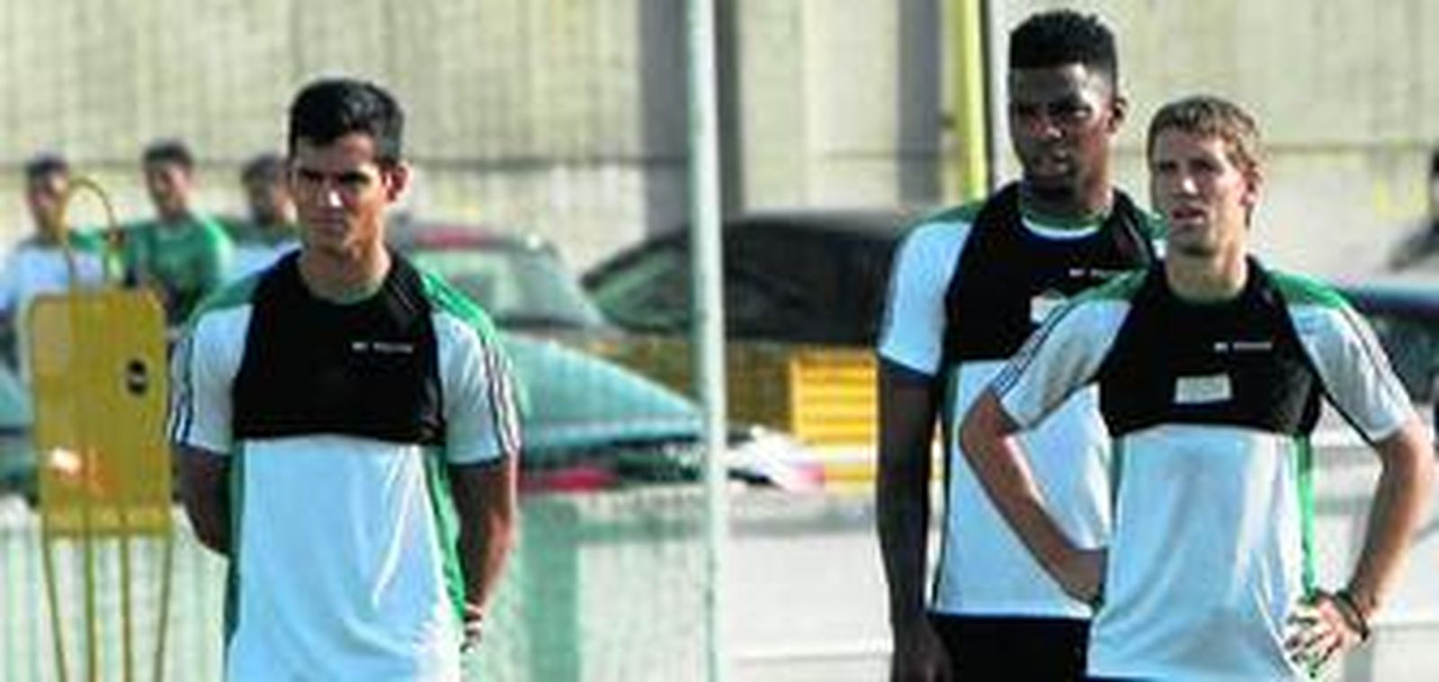 Poyet trota, en un entrenamiento en la ciudad deportiva.