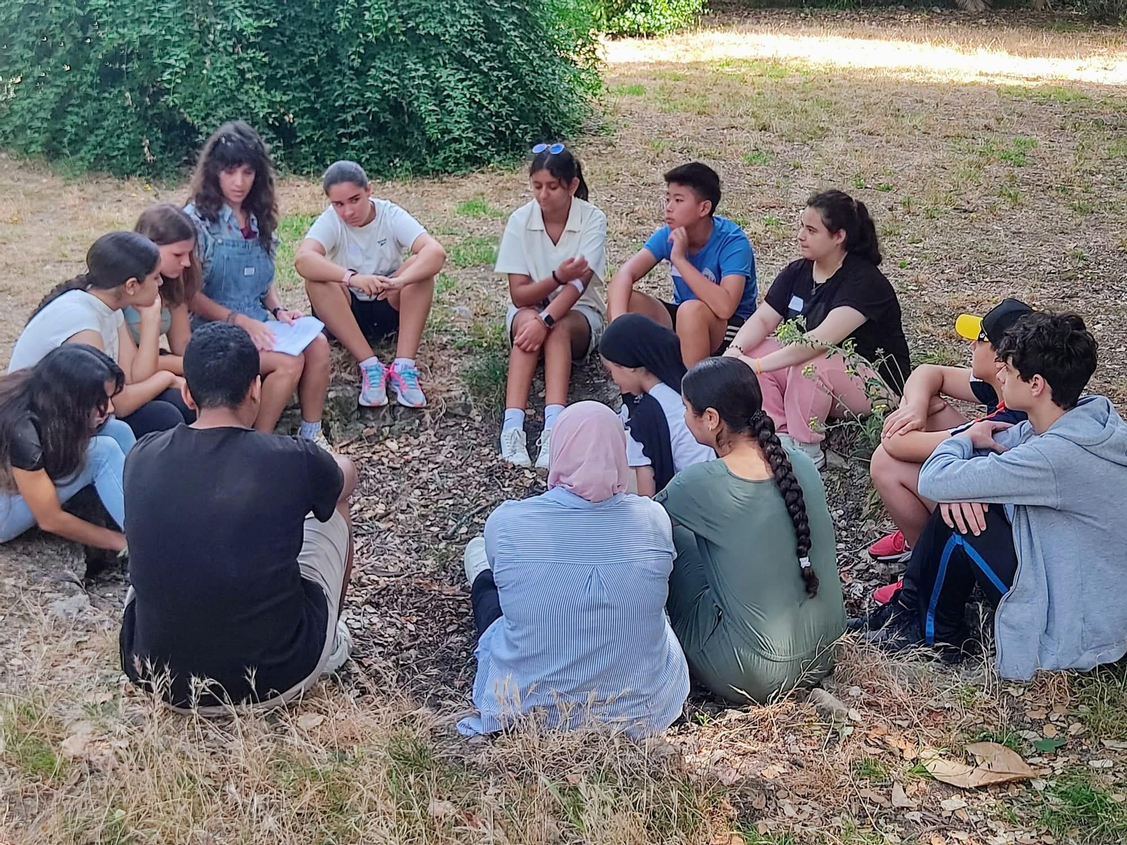Un grupo de jóvenes, en una de las actividades incluidas en este programa.