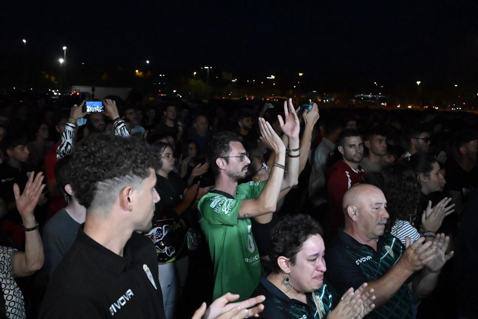 El homenaje del Córdoba CF a Álvaro Prieto a las puertas de El Arcángel, en imágenes