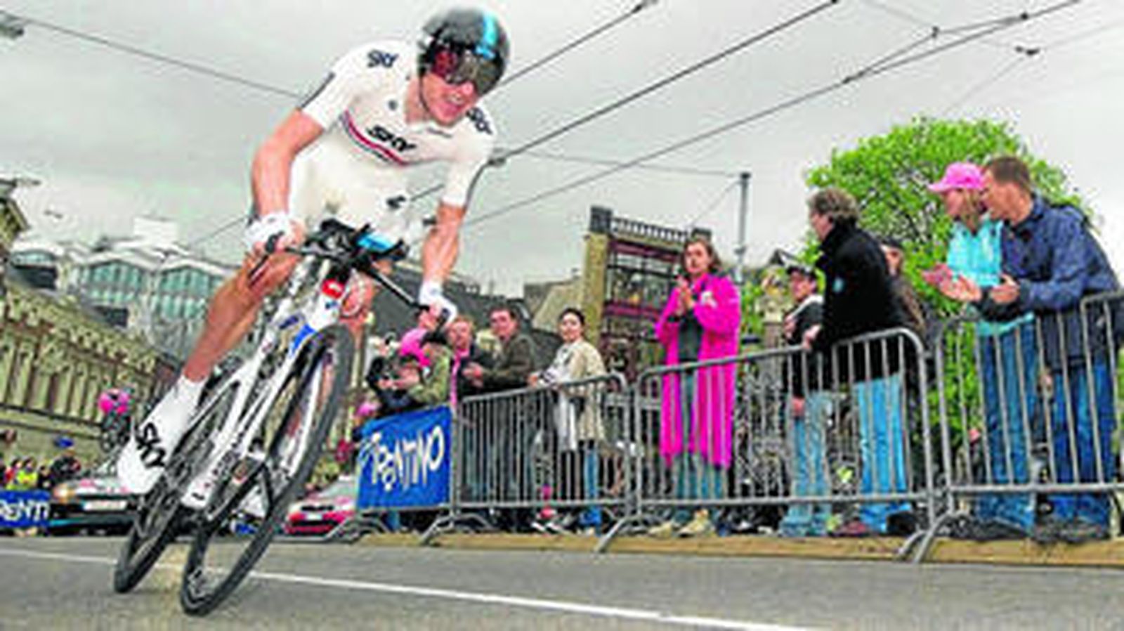 Bradley Wiggins, durante la etapa prólogo de ayer.
