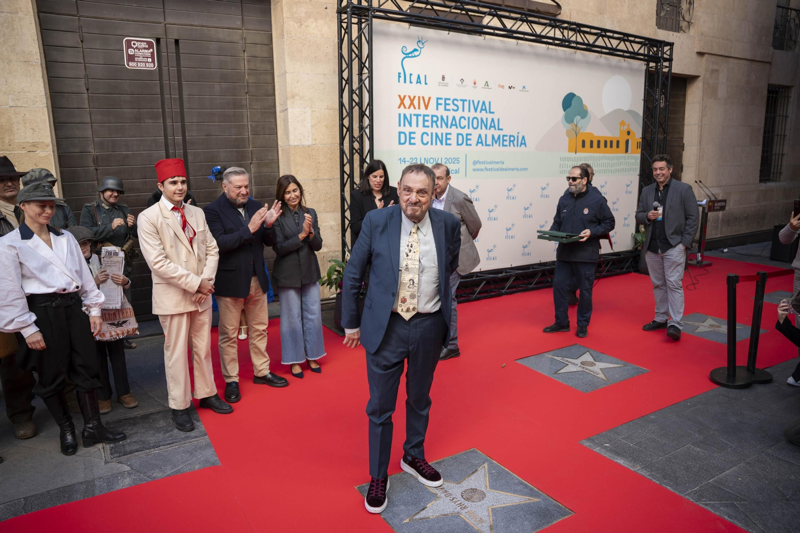 La estrella a JOHN RHYS-DAVIES luce en el paseo de la fama de Almería