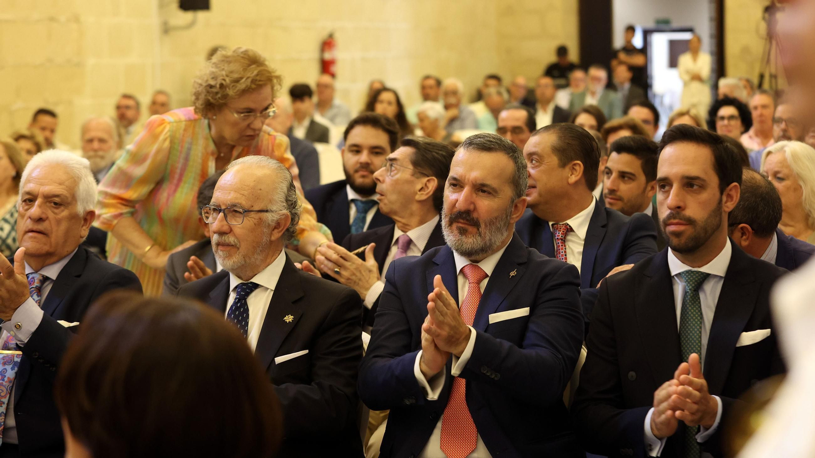 Imágenes de la entrega de la Medalla de Oro de la Ciudad de Jerez a la Hermandad de la Coronación