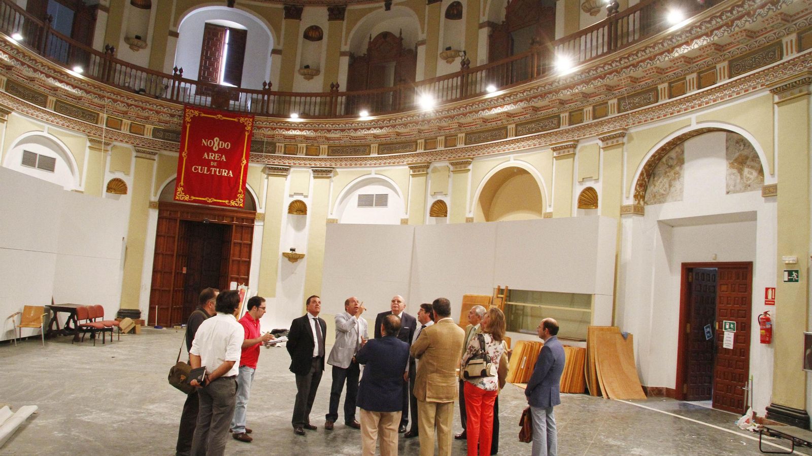 Visita realizada en 2011 por el Ayuntamiento y el Consejo a San Hermenegildo.