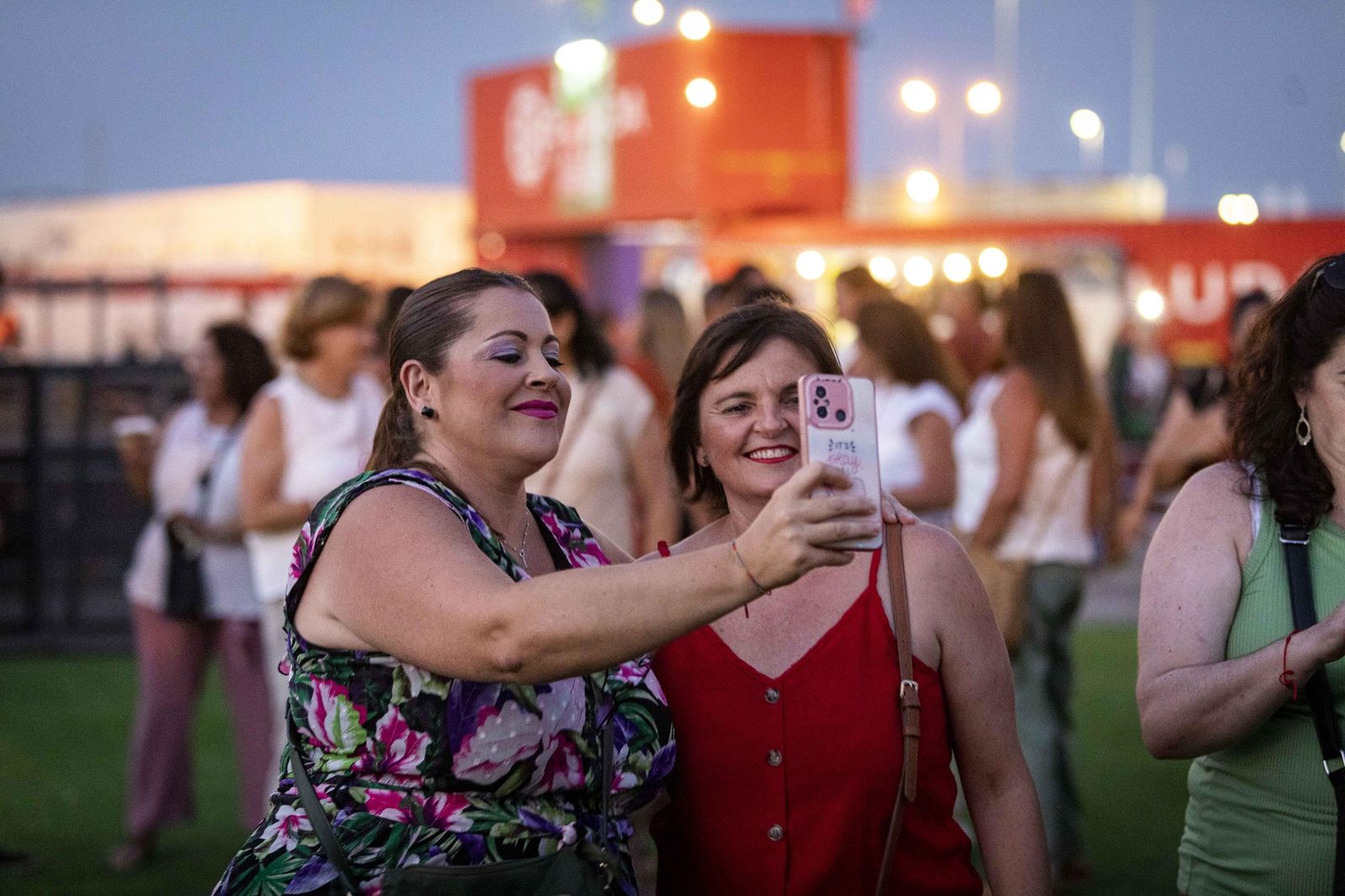 Búscate en las imágenes del concierto de Camela en Música del Mar en Cádiz