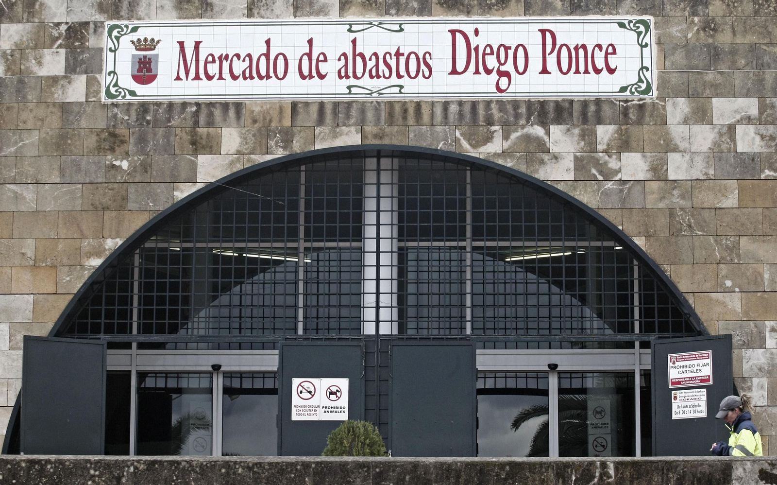 El mercado Diego Ponce de San Roque.